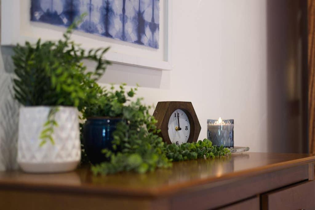 Little Dutch Cabin #1 - 12 Min To Magnolia-Baylor Bellmead エクステリア 写真